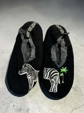 Oooh Geez! Zebra Print Slippers Size Medium 7/8